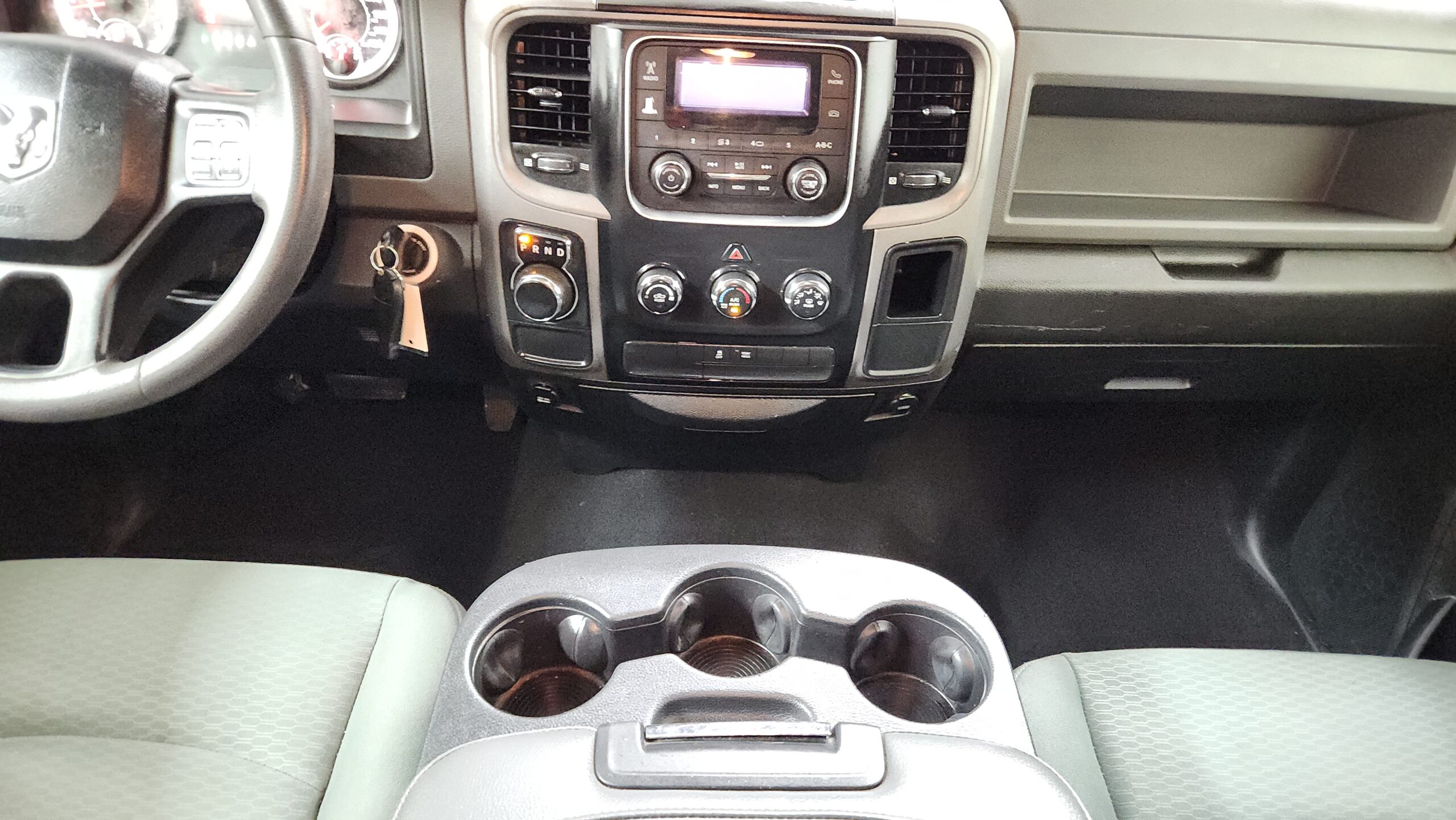 ram ram 1500 classic 2019 3C6RR6KG0KG706000 image ram ram 1500 classic 2019 3C6RR6KG0KG706000 image